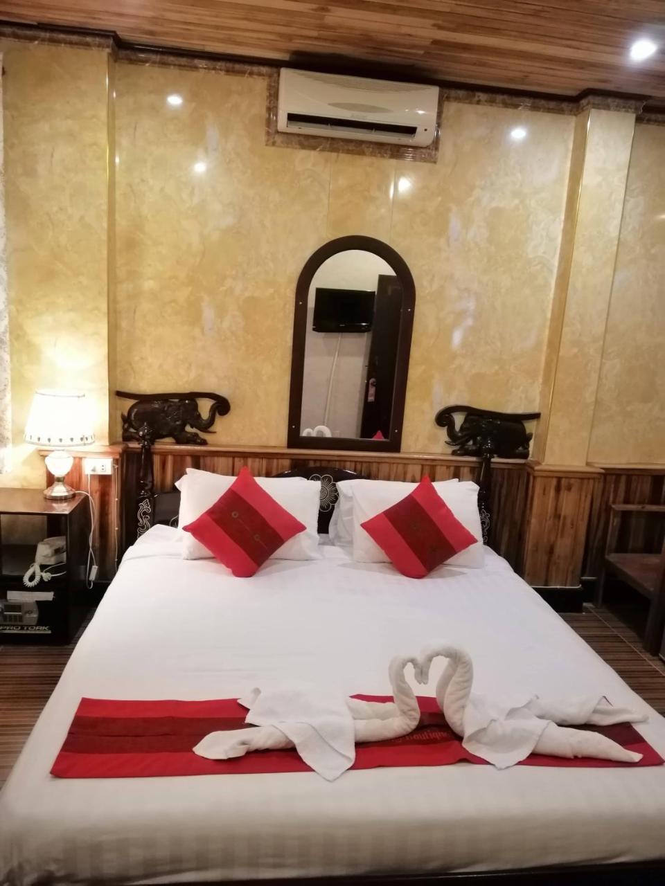 Luang Prabang River Lodge Esterno foto